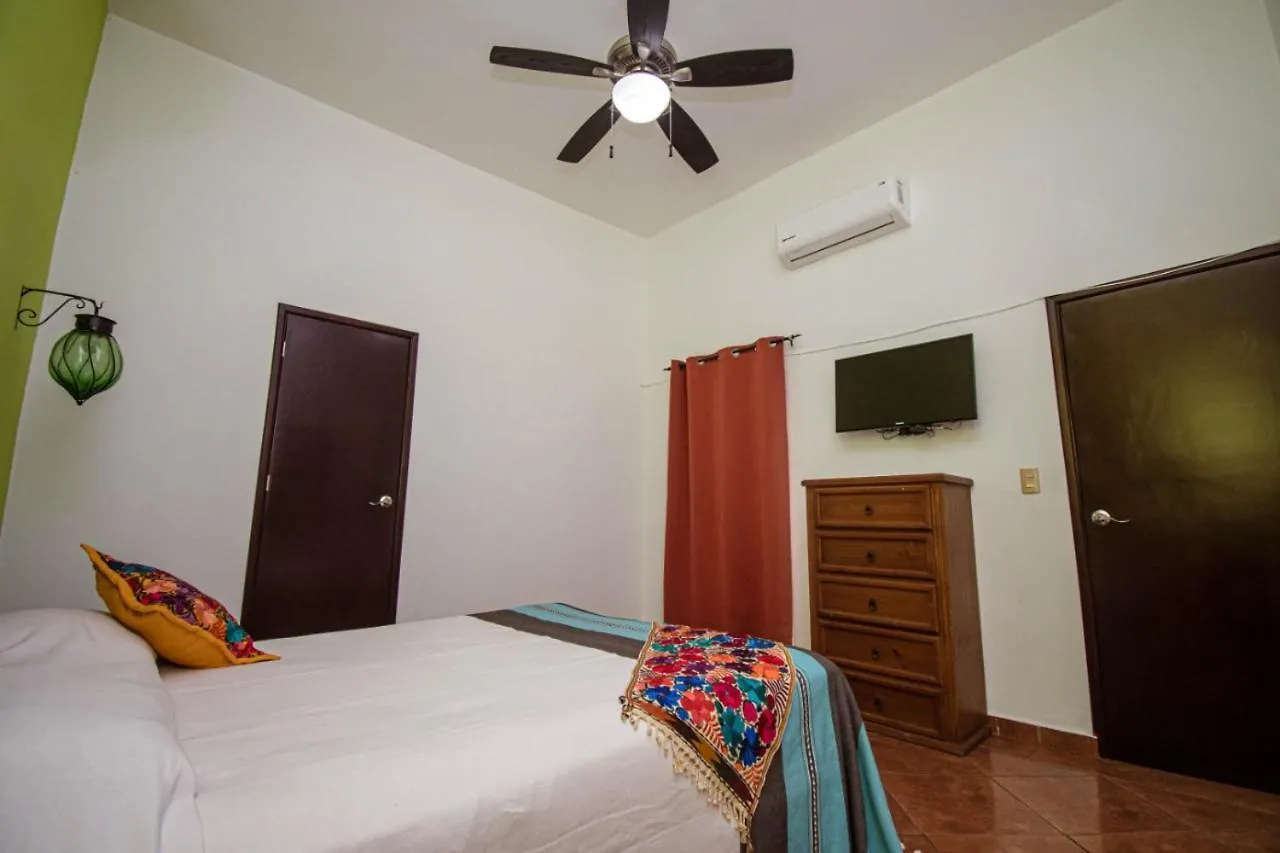 Departamentos Claussen Hotel Mazatlán Vendégház