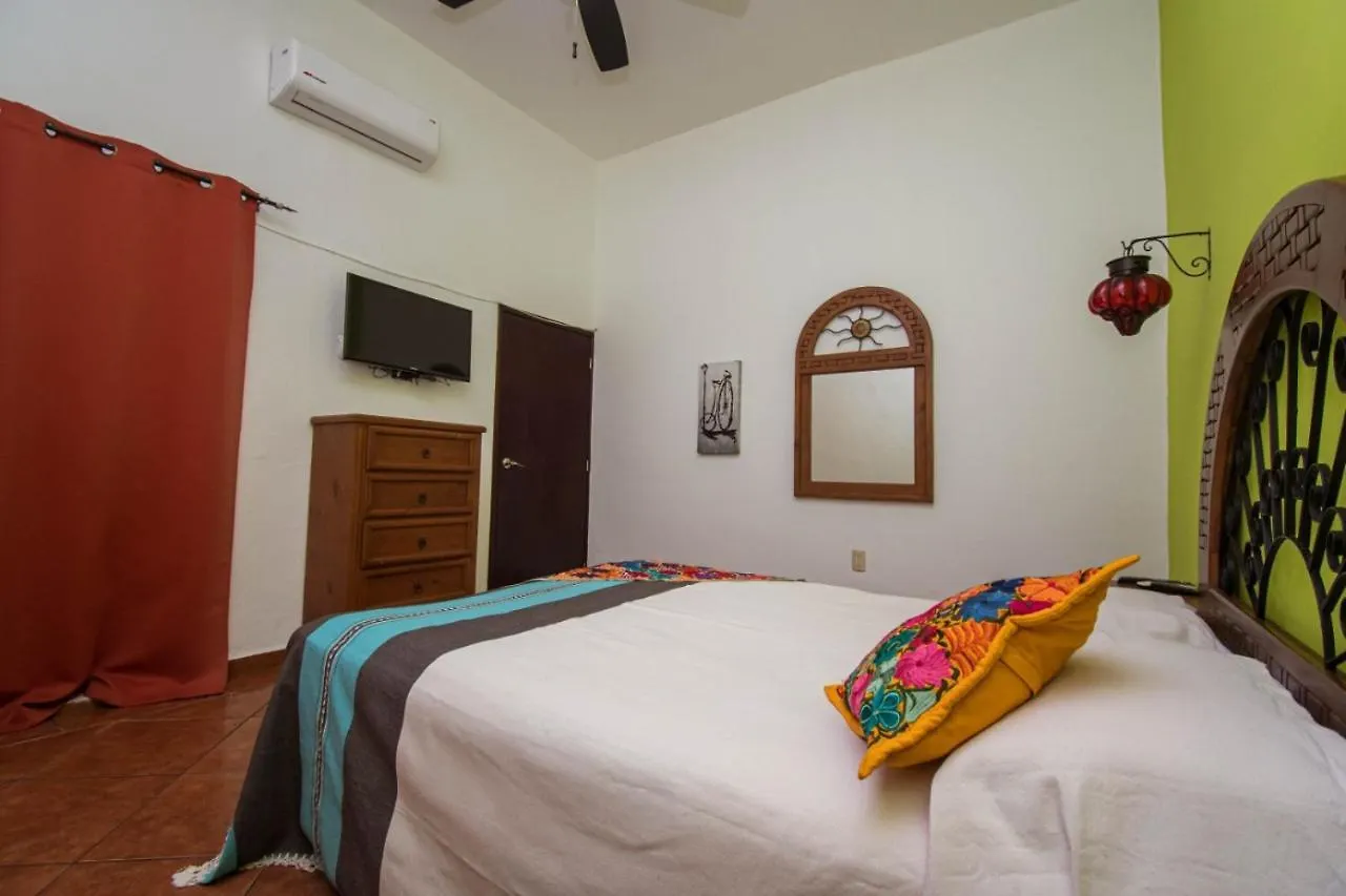 Departamentos Claussen Hotel Mazatlán